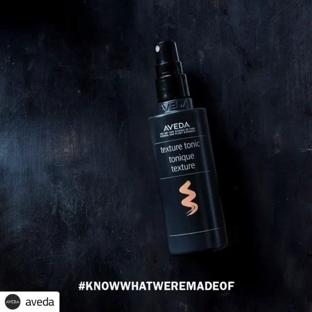 Into texture? The cane sugar and salt in #TextureTonic work in harmony to help create naturally tousled texture and flexible hold, while leaving the hair touchable and infused with natural shine for an "undone" look. Babassu helps create effortless texture.